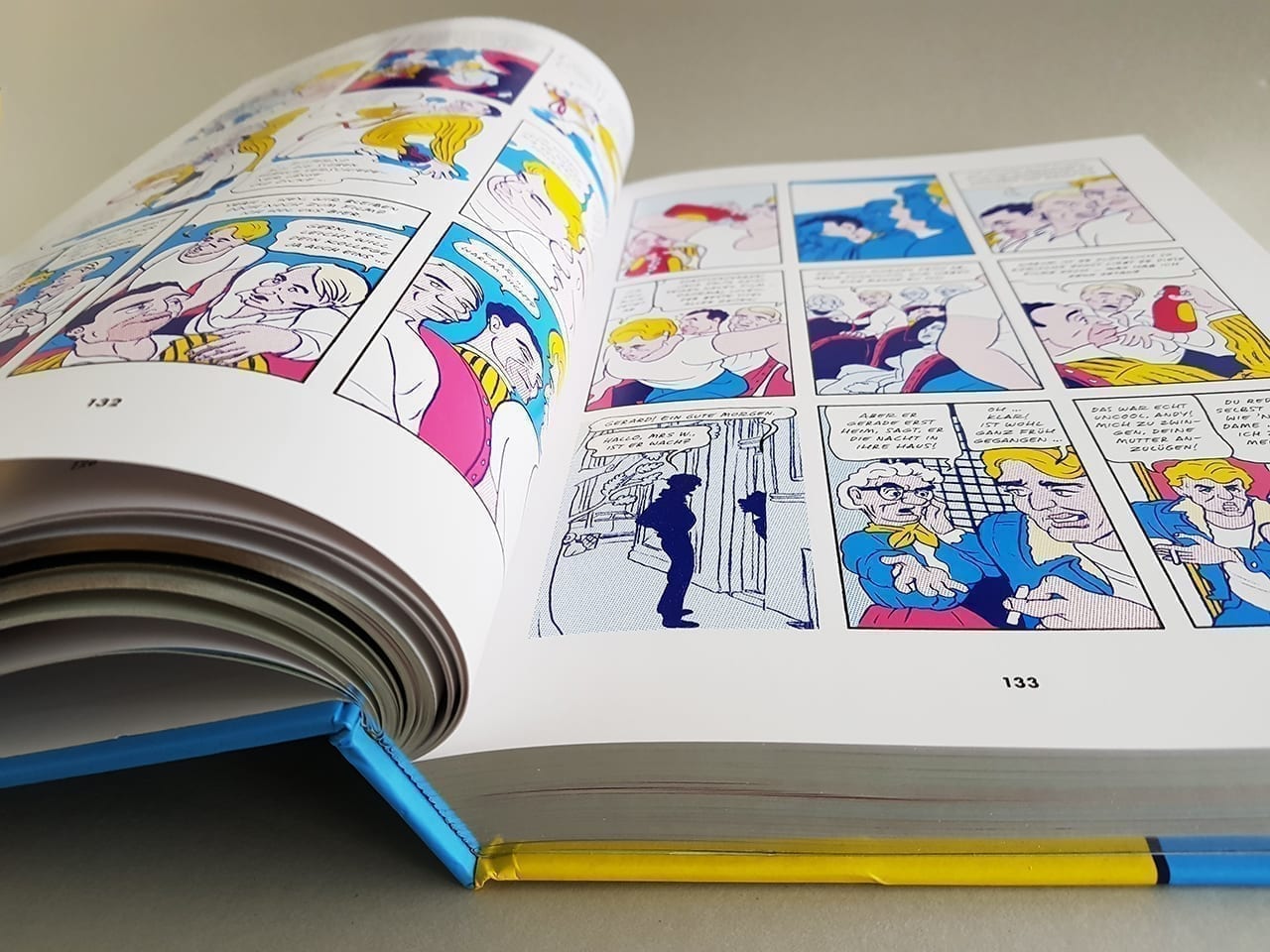 Andy A Factual Fairytale Leben und Werk von Andy Warhol Carlsen Verlag aufgeschlagene Doppelseite