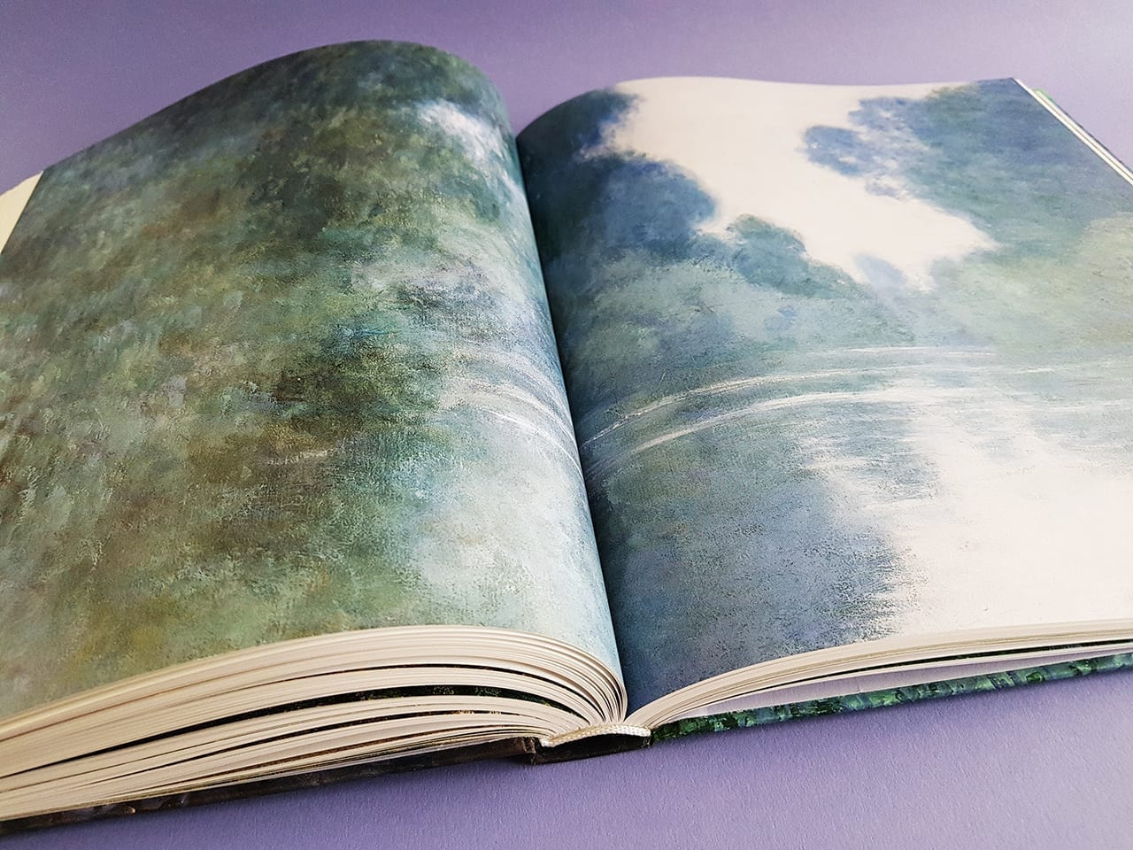 Claude Monet Die Welt im Fluß Hirmer Verlag aufgeschlagene Doppelseite