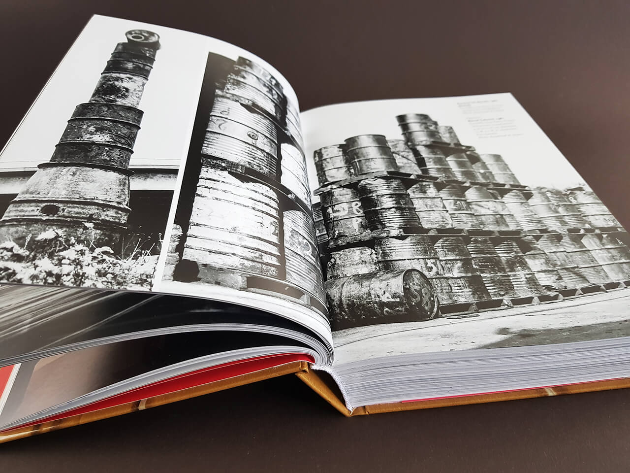 Christo and Jeanne-Claude TASCHEN Verlag aufgeschlagener Bildband