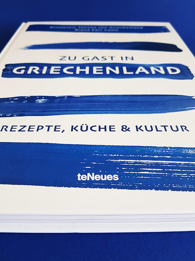 Zu Gast in Griechenland Rezepte Küche und Kultur teNeues Verlag Logo Bildband