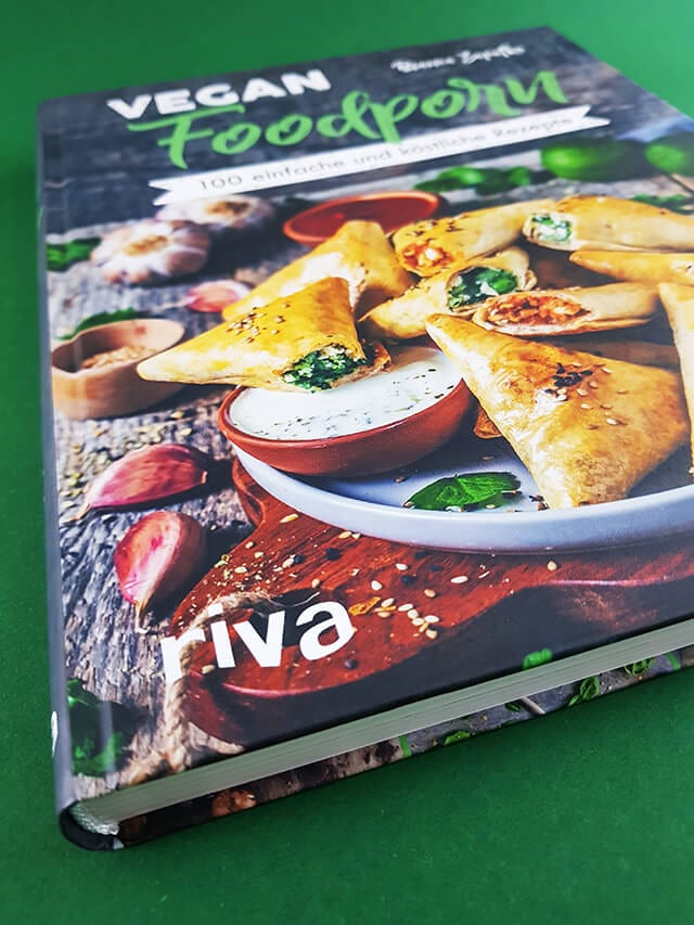 Vegan Foodporn riva Verlag Logo Bildband