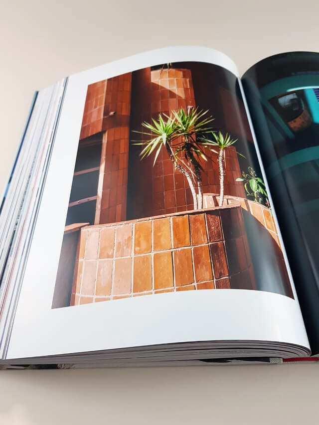Ricardo Bofill Visions of Architecture gestalten Verlag aufgeschlagener Bildband
